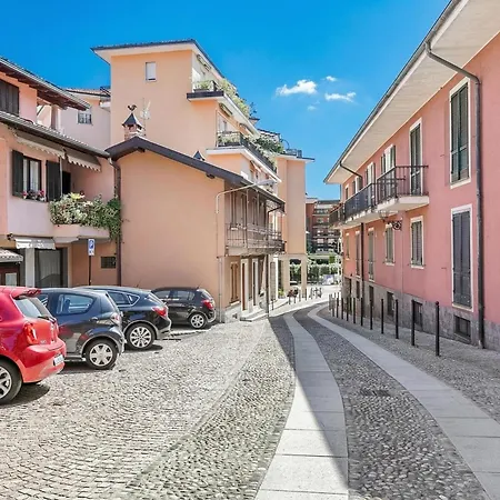 Incanto Del 50 Meters From - Happy